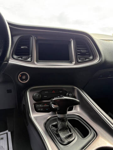 2019 Dodge Challenger SXT