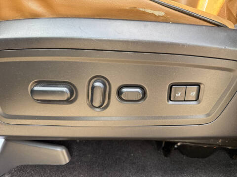 2011 Lincoln Navigator