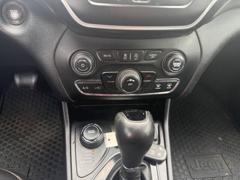 2019 Jeep Cherokee Latitude Plus