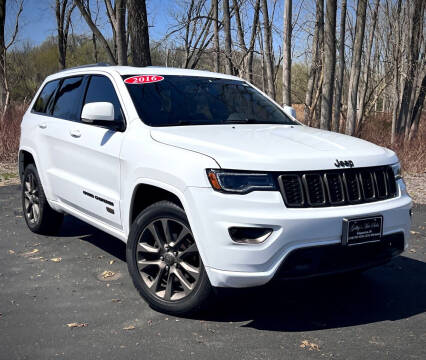 2016 Jeep Grand Cherokee for sale at GABBY'S AUTO SALES in Valparaiso IN