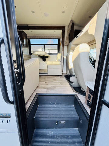 2021 Jayco Grey Hawk 27U