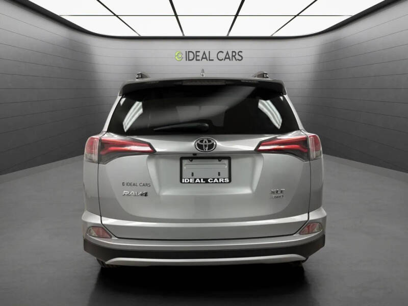2016 Toyota RAV4 XLE