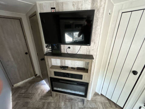 2023 Forest River 28BHHSS2B