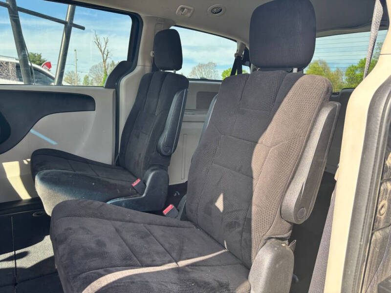2012 Dodge Grand Caravan American Value Package