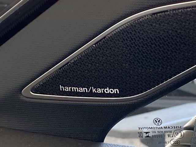 2025 Volkswagen Golf GTI SE