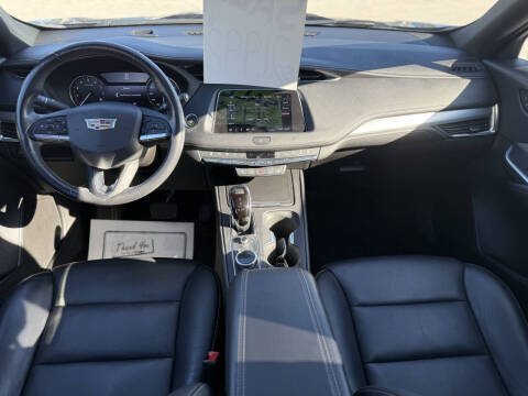 2020 Cadillac XT4 Premium Luxury