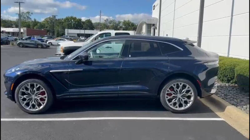 2021 Aston Martin DBX