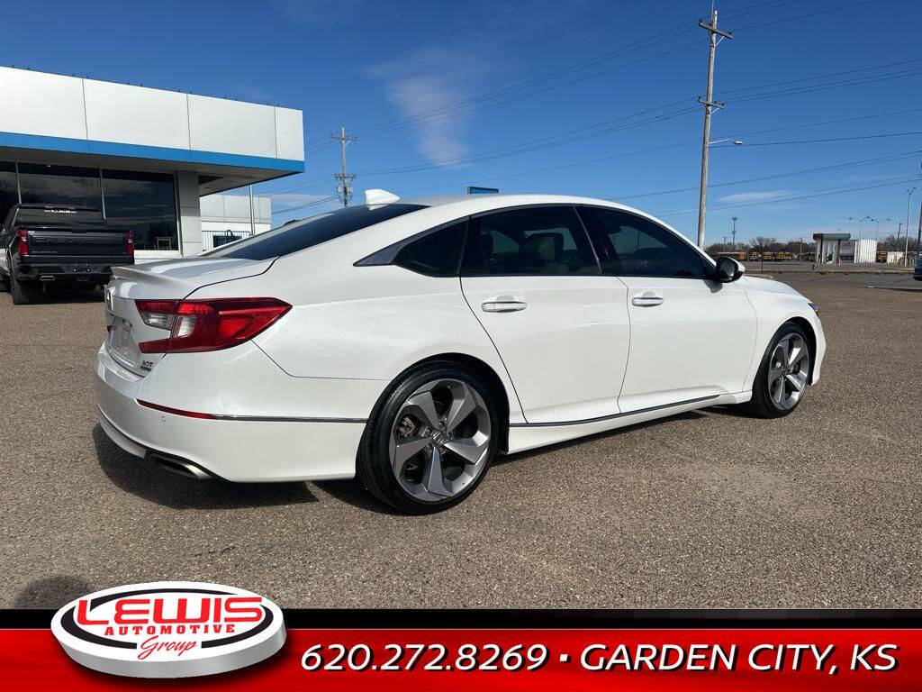 2018 Honda Accord for sale at Lewis Chevrolet of Garden City in Garden City, KS