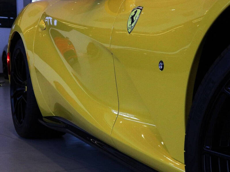 2021 Ferrari 812 GTS