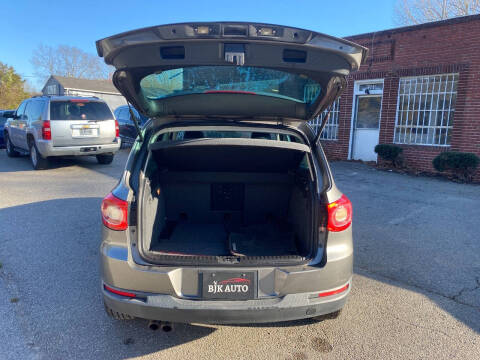 2011 Volkswagen Tiguan SEL