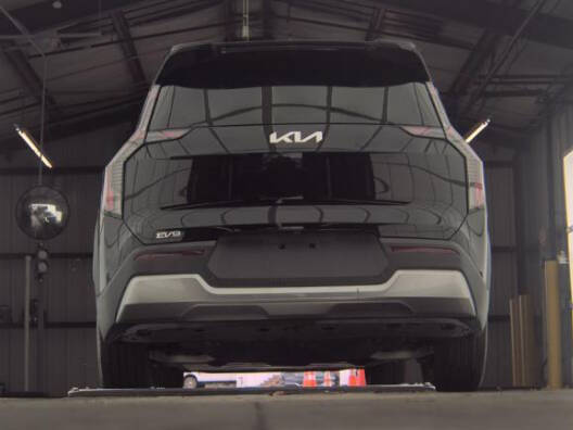 2024 Kia EV9 Wind