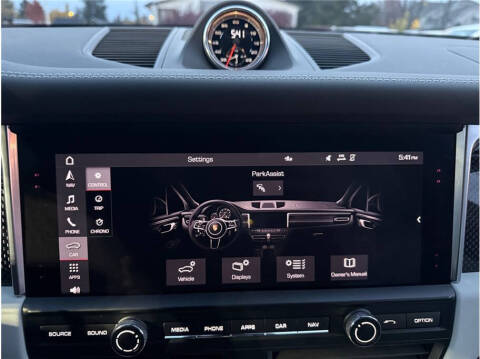 2020 Porsche Macan Turbo