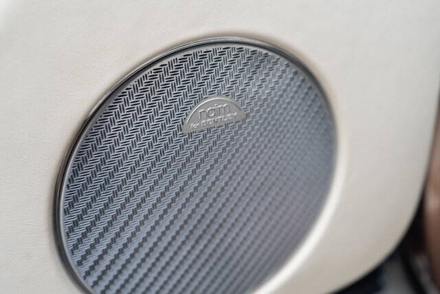 2017 Bentley Bentayga 14