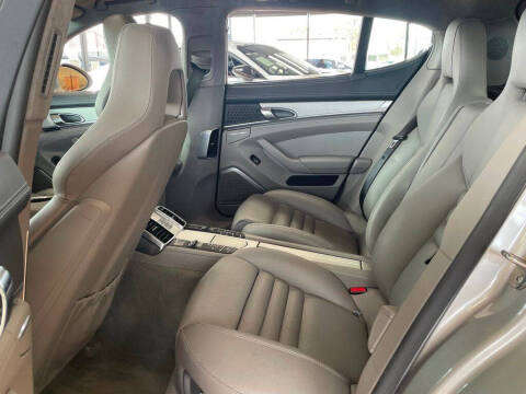 2012 Porsche Panamera Turbo