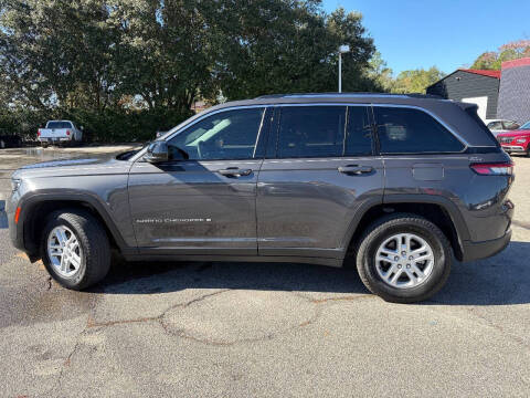 2023 Jeep Grand Cherokee Laredo
