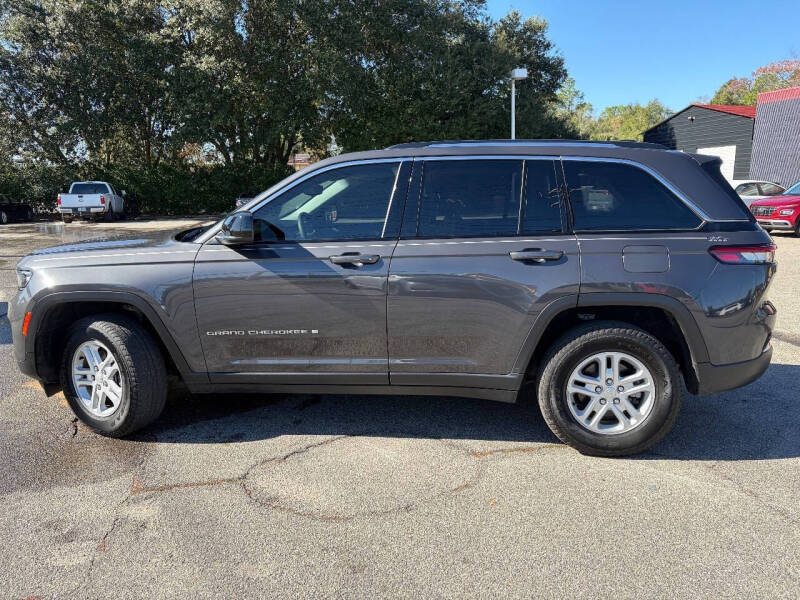 2023 Jeep Grand Cherokee Laredo