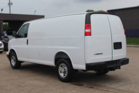2023 Chevrolet Express 3500