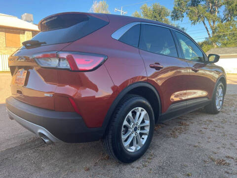 2020 Ford Escape SE
