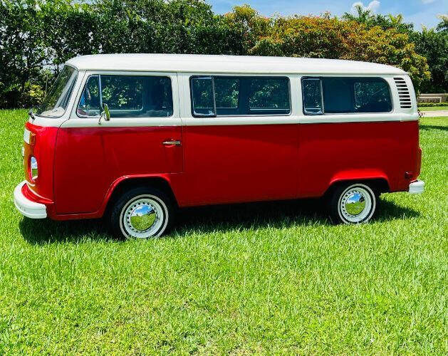 1977 Volkswagen Bus
