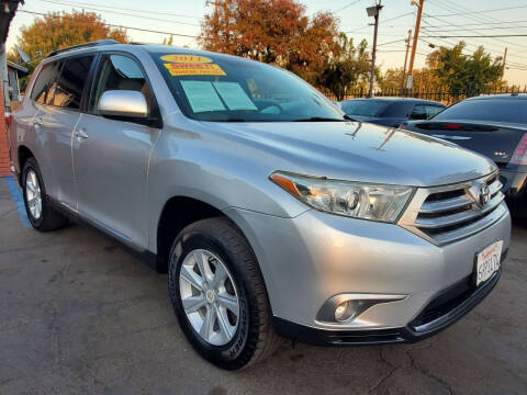 Toyota Highlander For Sale in Modesto, CA - Pioneer Auto Group