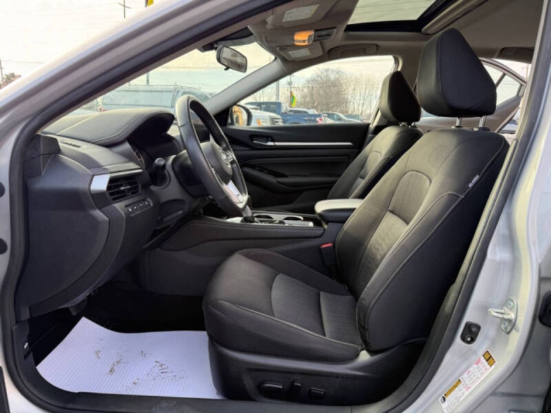 2023 Nissan Altima 2.5 SV