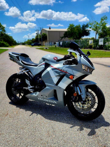 2025 Honda CBR600RR
