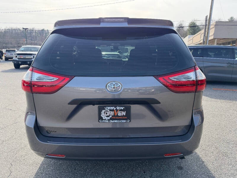 2018 Toyota Sienna L 7-Passenger