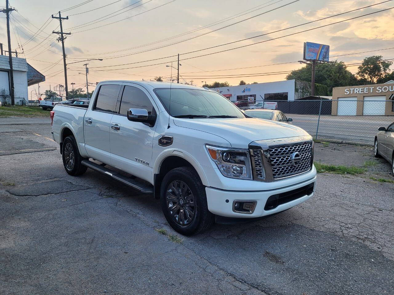 2017 Nissan Titan for sale at Green Ride LLC in NASHVILLE, TN