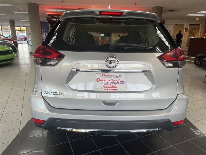 2019 Nissan Rogue S
