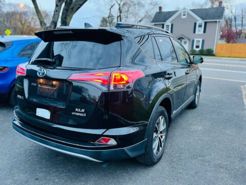 2017 Toyota RAV4 Hybrid XLE