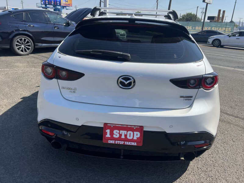 2022 Mazda Mazda3 Hatchback Premium Plus