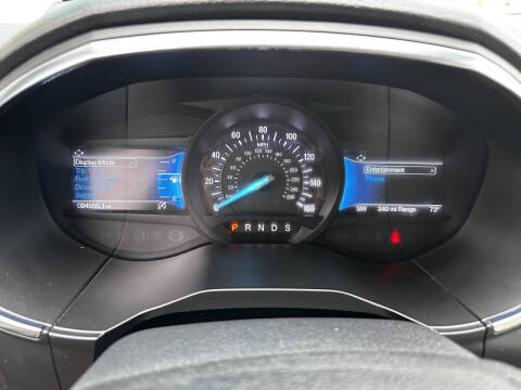 2021 Ford Edge Titanium