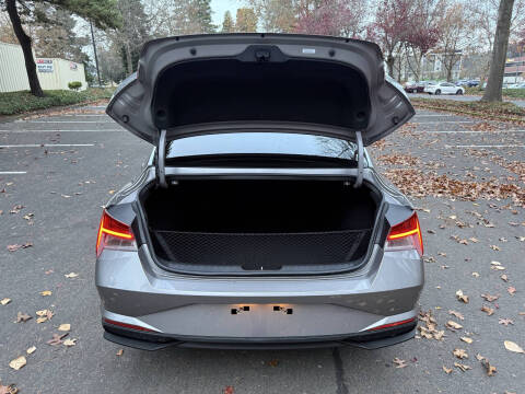 2023 Hyundai Elantra Hybrid Blue