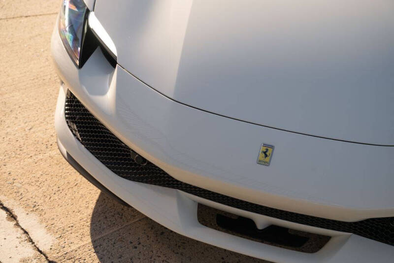 2024 Ferrari 296 GTS