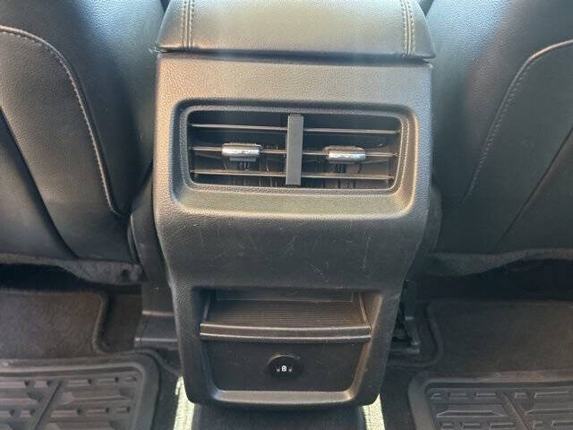 2023 Ford Edge