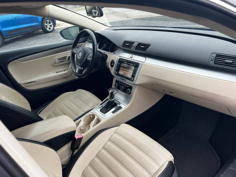 2010 Volkswagen CC Sport