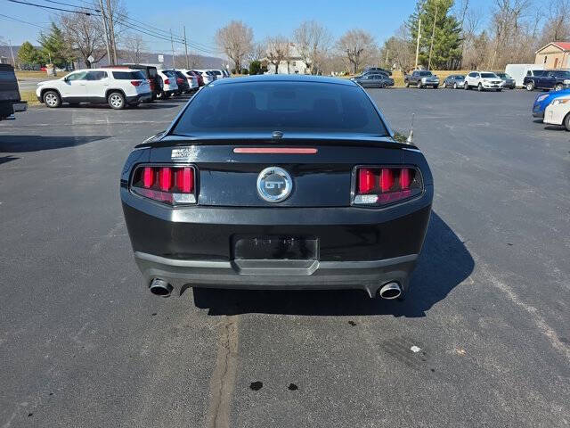 2011 Ford Mustang GT Premium