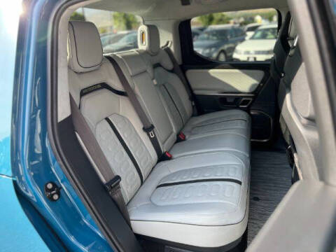 2022 Rivian R1T Adventure