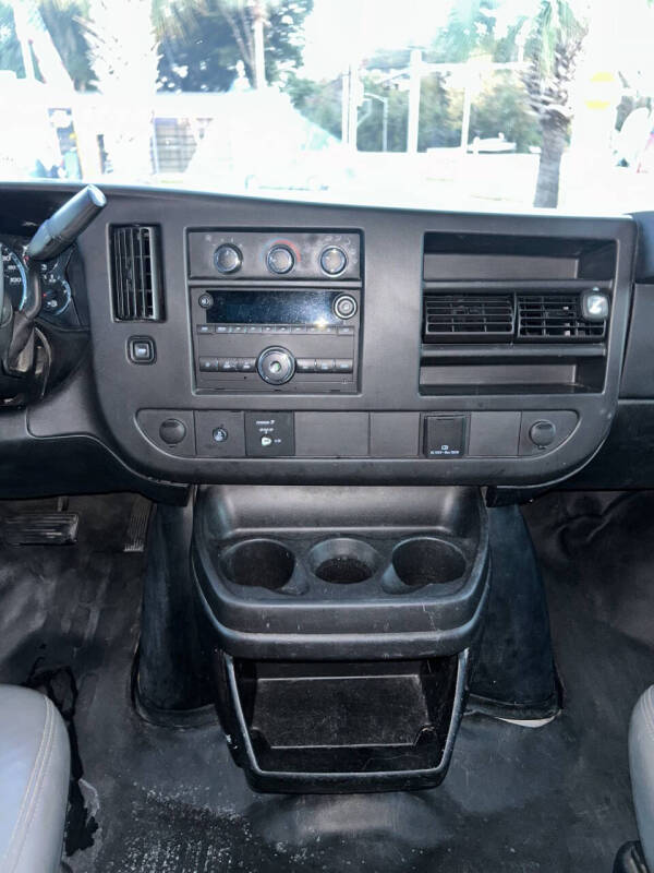 2017 Chevrolet Express 2500