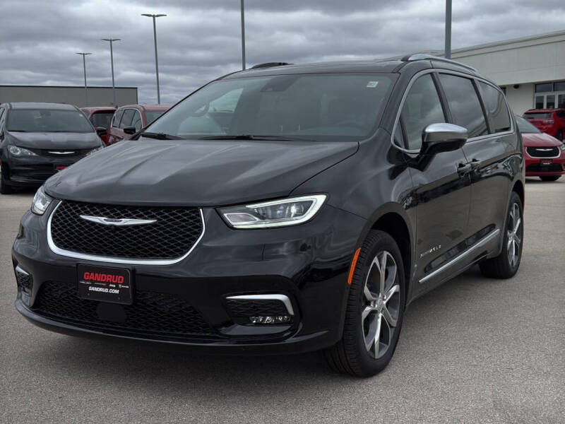 2026 Chrysler Pacifica Pinnacle