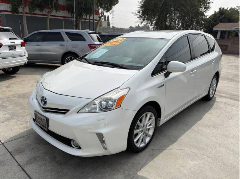 2013 Toyota Prius v