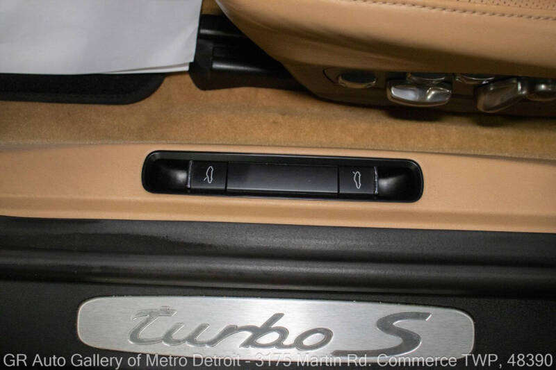 2014 Porsche 911 Turbo S