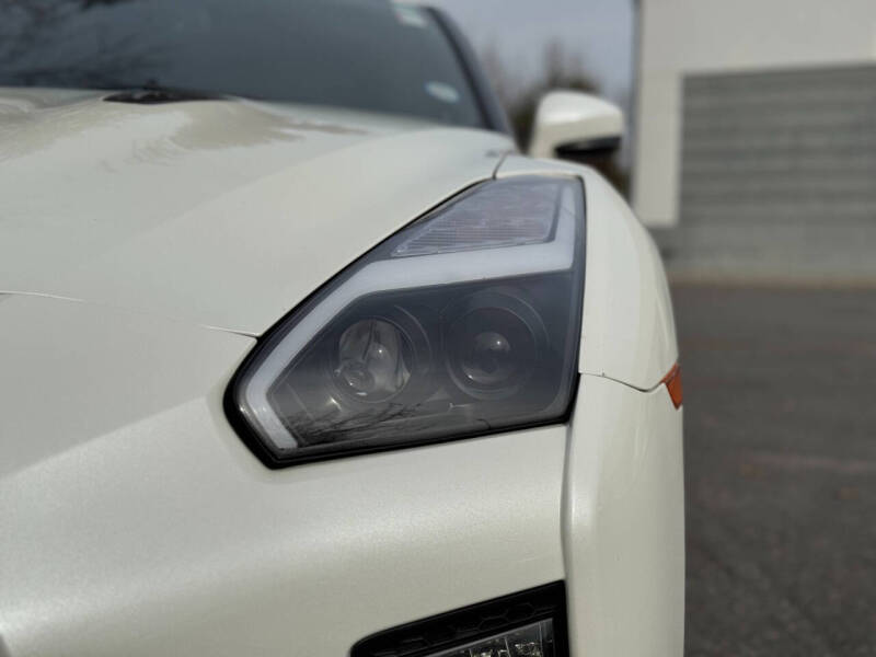 2014 Nissan GT-R Premium