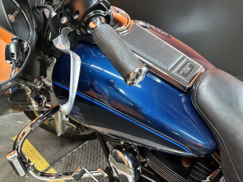 2001 Harley-Davidson® FLHTC - Electra Glide® Cl