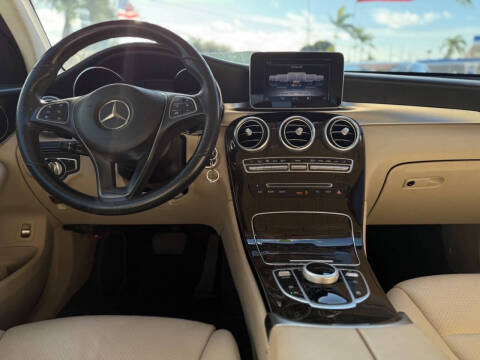 2019 Mercedes-Benz GLC GLC 300