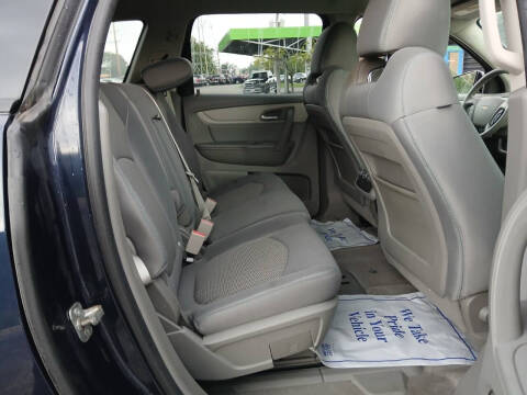 2017 Chevrolet Traverse LS