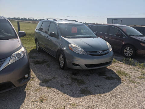 2008 Toyota Sienna for sale at Halstead Motors LLC in Halstead KS