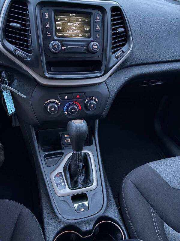 2018 Jeep Cherokee Latitude