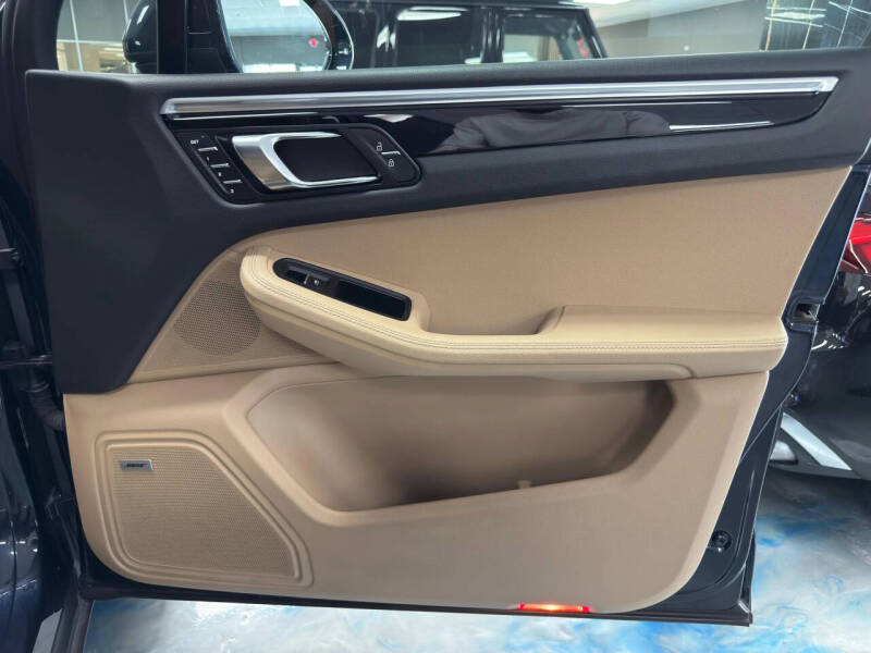 2020 Porsche Macan S