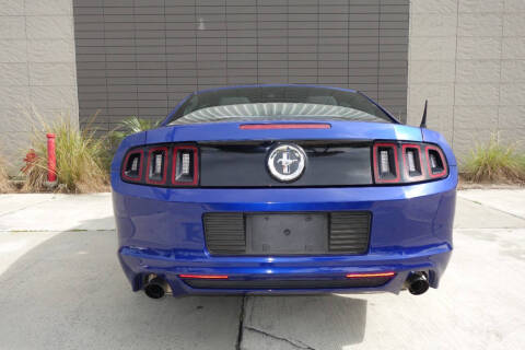 2014 Ford Mustang V6